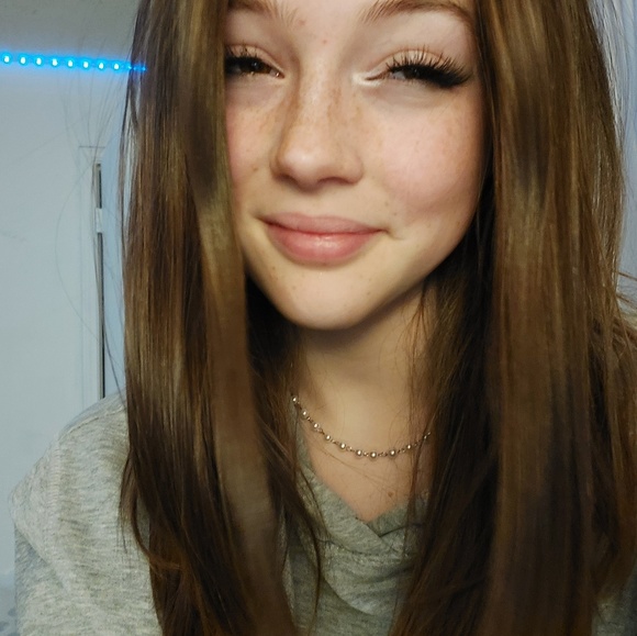 Meet your Posher, Avajess - Picture 1 of 1